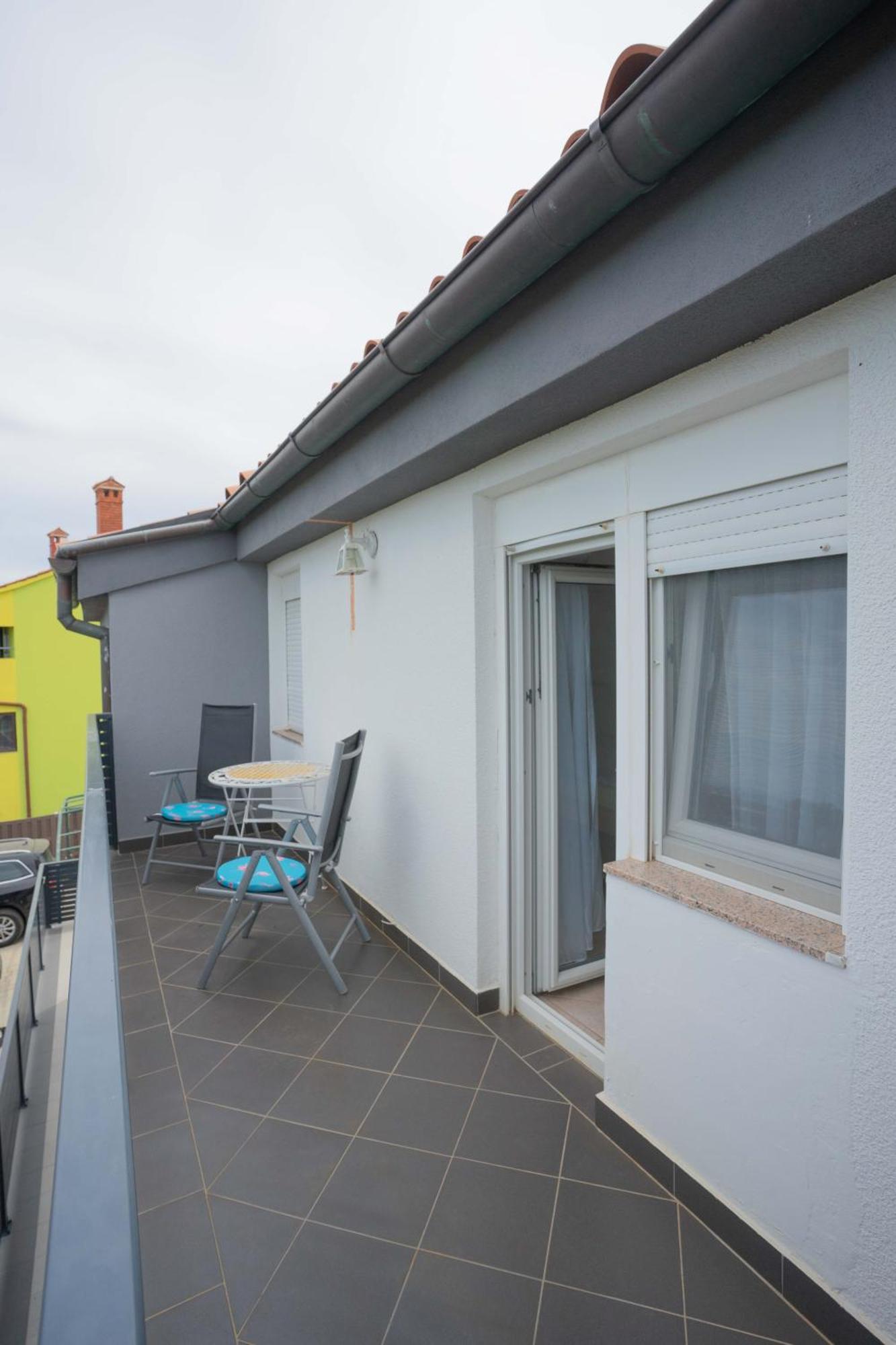 Ferienwohnung Irina Liznjan Exterior photo